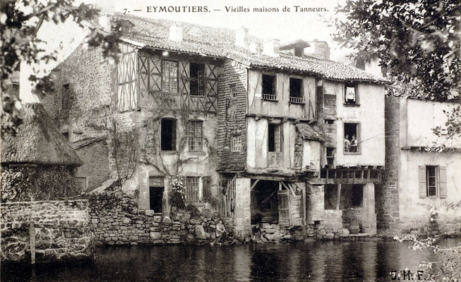 Les anciennes tanneries sur les bords de Vienne - Photo Cercle Historique Pelaud