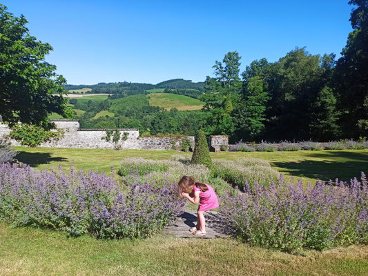 REMPNAT - Lectures aux Jardins de Mas Maury sur les chemins de fer : dimanche 6/07 à 15h - Réservation 05.55.69.57.60 du lundi au vendredi / 05.55.69.17.80 samedi-dimanche.