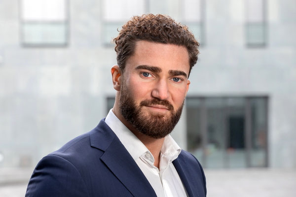 Iris Köpper ihr Foto-Studio für Ihre Bewerbung 