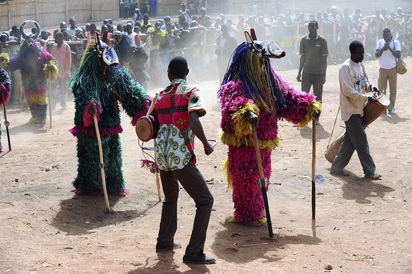 Masque fibres phacochère de Sankoué (Burkina Faso)