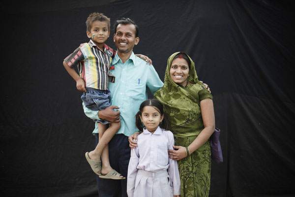 Kheti, 32, and Anita Ratore, 28, came with their children Happy, 5 and Ananuka, 7: "This is our second day here. We are very concerned about education and the Yatra will definitely help. The childrens favorite game is Poo in the Loo." 