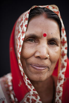 Sonmati Devi, 45: "I played some of the games and won a bar of soap. I didn't know there was a message because the volunteers didn't explain anything." Gorakhpur, Uttar Pradesh.