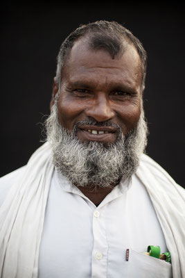 Mohammed Kayum, 60, Electrician: "This Yatra makes sense. I will make sure my children learn these lessons. I am too poor to have a toilet. The government gives money but it gets eaten up on the way to the people it's meant for." Gorakhpur, Uttar 