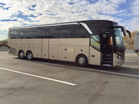 12.11.2015, Setra S 516 HDH, Neu-Ulm > Hoerdt/Straßburg, Frankreich