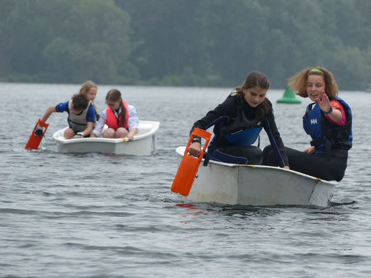 Teamer im Boot