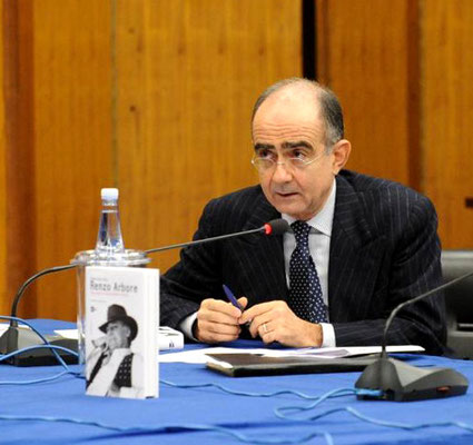 Il Direttore di RAIUNO in conferenza stampa de L'ALTRA