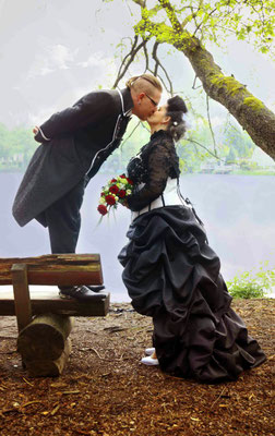 extravagant wedding fashion