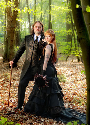 unusual bridal fashion, steampunk wedding