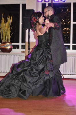 extravagant wedding fashion