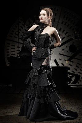 extraordinary stage outfits, designer outfits met gala