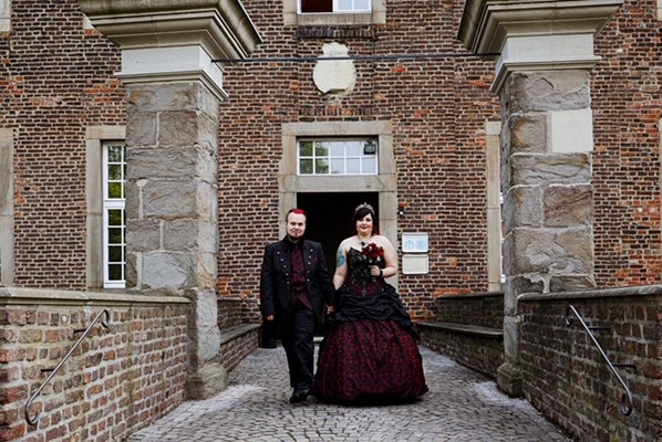 unusual bridal fashion