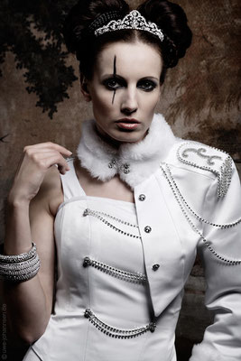 extraordinary outfits, designer outfits met gala