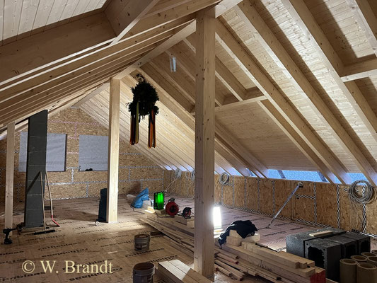 Sichtdachstuhl - Blockhausbau - Holzbau - Wohnblockhaus - Einfamilienhaus - Richtfest 