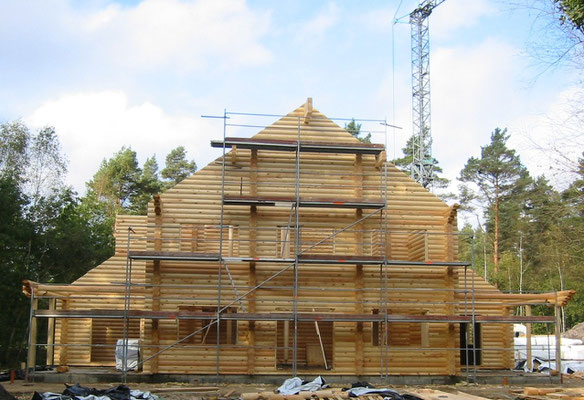 Blockhausbau - Blockbohlenhaus mit Montage - Bausatz - Blockhaus selber bauen - Holzhäuser - Zimmerei                                          