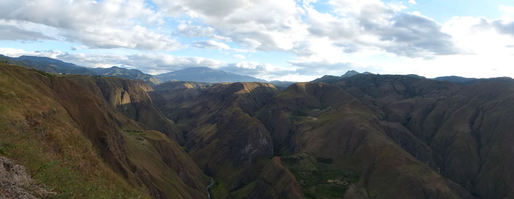 Panorama sur le canyon