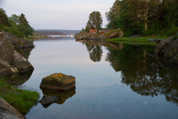 Klåvan mellan Ängön och Flatön juni 2019. Foto: Anders Roxfelt