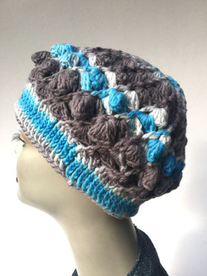 Wi 59f - Kopfbedeckungen nach Chemo - Winterrmodelle -  Artischocke gehäkelt- weiss hellblau grau