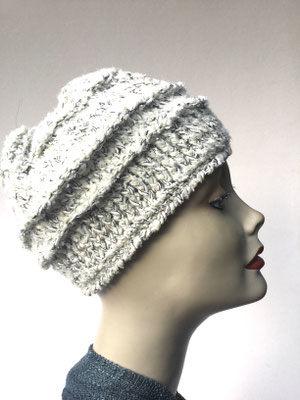 Wi 79d - Kopfbedeckung nach Chemo - Wintermodelle - Kreisel gehäkelt- kaltes Weiss