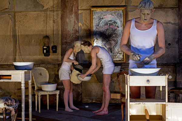 Dysmorphomanie, Sorokin, Schauspiel Stuttgart, Wolfgang Michalek, Julian Marbach, Sara Kittelmann
