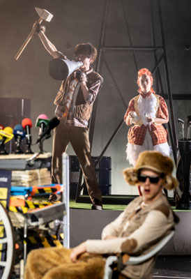 George Orwell, Farm der Tiere, Theater Bonn, Dominic Friedel, Julian Marbach, Annika Garling, Christian Czeremnych, Sören Wunderlich