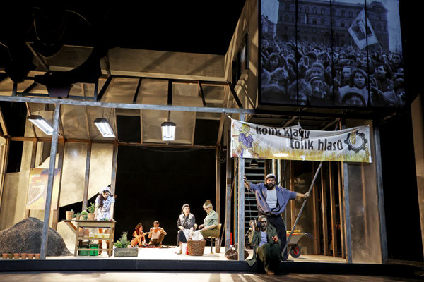 Jenufa, Leo Janacek, Oper Bremen, Bühnenbild, Julian Marbach, Armin Petras