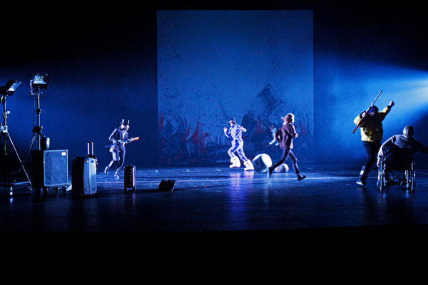 Nibelungen, Schauspiel, Nürnberg, Bühnenbild, Julian Marbach, Armin Petras