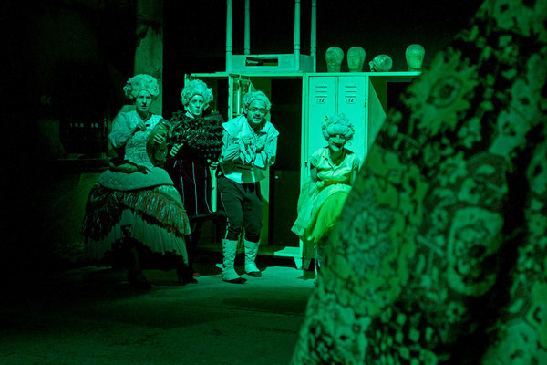 Dysmorphomanie, Sorokin, Schauspiel Stuttgart, Wolfgang Michalek, Julian Marbach, Sara Kittelmann