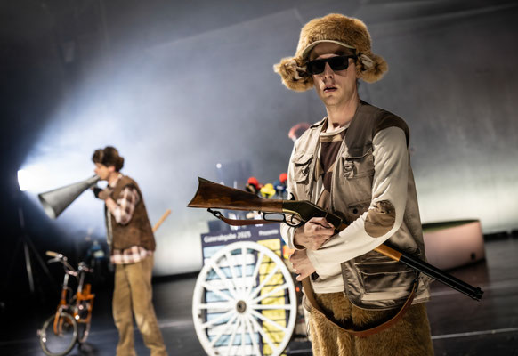 George Orwell, Farm der Tiere, Theater Bonn, Dominic Friedel, Julian Marbach, Annika Garling, Christian Czeremnych, Sören Wunderlich