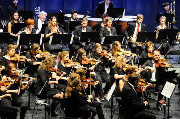 Quelle: http://nibelungen-kurier.de/sinfonietta-am-3-oktober-im-wormser/