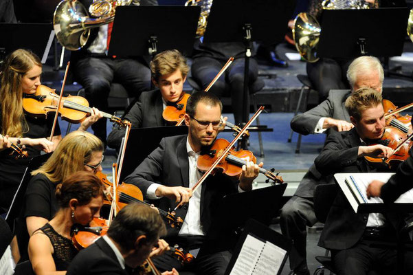 Quelle: http://nibelungen-kurier.de/sinfonietta-am-3-oktober-im-wormser/