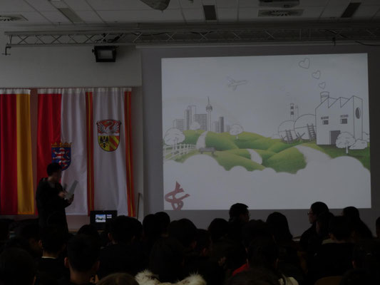 Vorstellung der chinesischen Schule für die deutschen Schüler/-Innen des Jahrgangs G10.