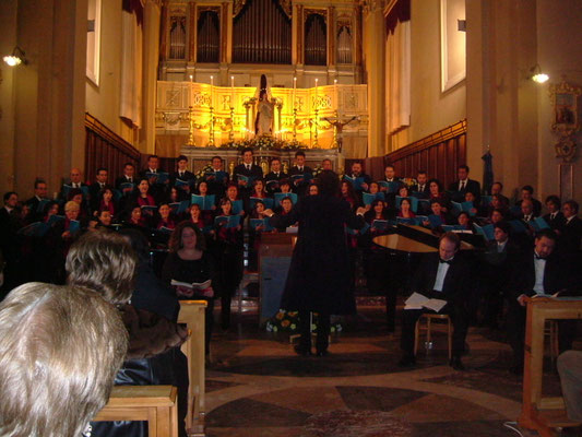 Dic. 2003: Concerto per due pianoforti, organo e coro con la Corale polifonica Jonia di Giarre. Duomo di Giarre.