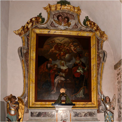 Une chapelle latérale