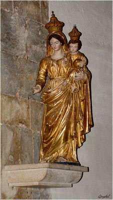 La Vierge en Majesté avec Jésus