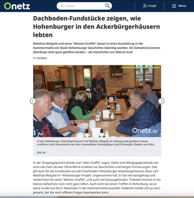 Eine der Zeitungsrezensionen
