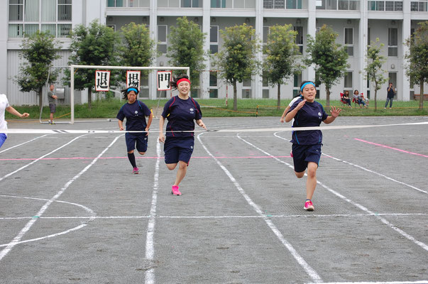 体育祭　＜女子100m決勝＞