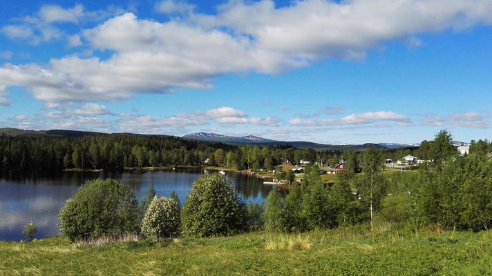 Rötviken am See Hotagen - eigentlich nur ein Dorf, aber für mich derzeit genau das Maß an Zivilisation, das ich ertragen kann 