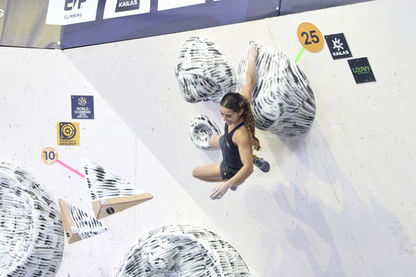 WorldclimbingSeriesBern2026 Semifinal Boulder Women 