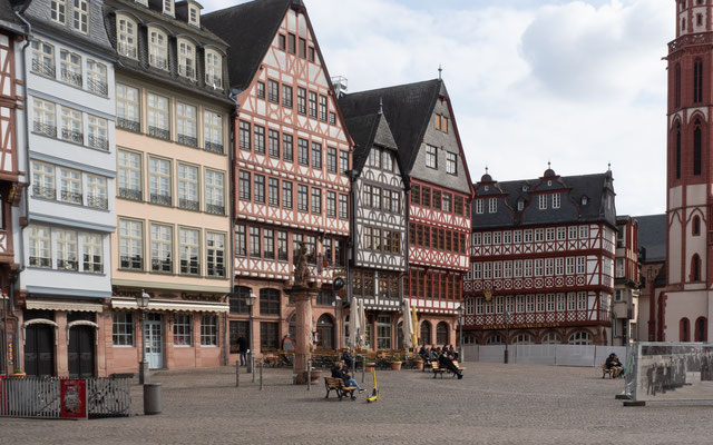 Keine Touristen, nirgends am Frankfurter Römerberg