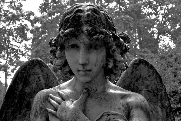 Engelkopf auf Friedhof
