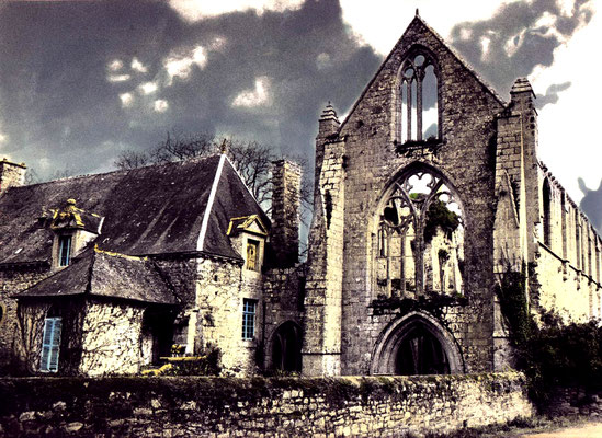Klosterruine in der Bretagne