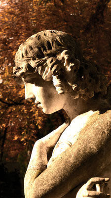 Engelkopf auf Friedhof