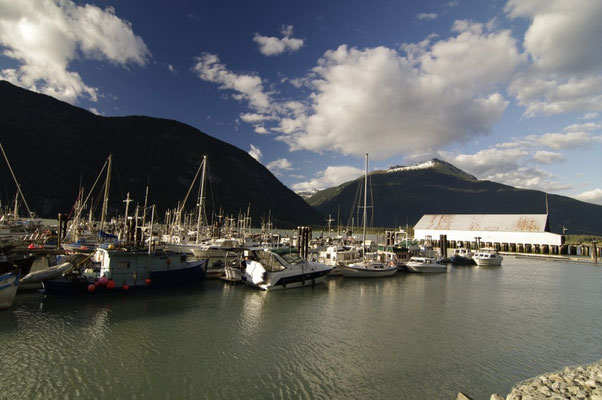 Der Hafen von Bella Coola