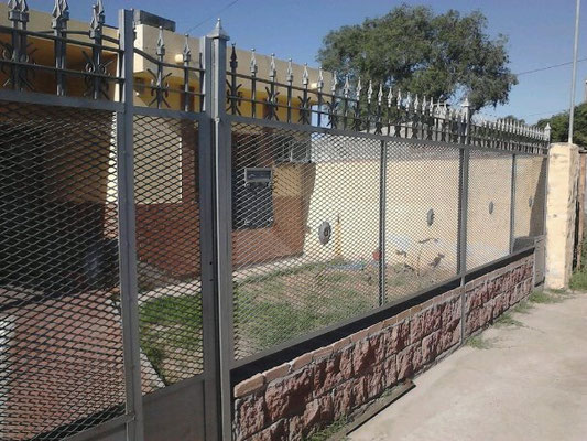Forjadores Herreros y Fundidores de México Galería de Trabajos "REJAS" PROTECCIONES PERIMETRALES bloque B
