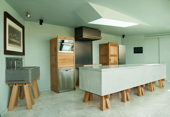 Spülstein Spüle aus Beton auf Rüster Böcken 