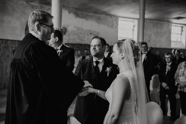 Hochzeitsfotograf Duisburg Voerde Wasserschloss Hochzeitsfotos Emotionale Fotos und Reportagen 