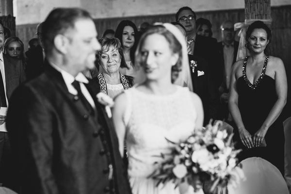 Hochzeitsfotograf Duisburg Voerde Wasserschloss Hochzeitsfotos Emotionale Fotos und Reportagen 