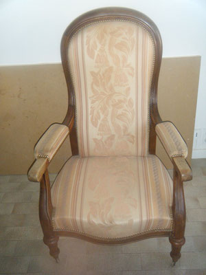 Fauteuil Voltaire avant réfection