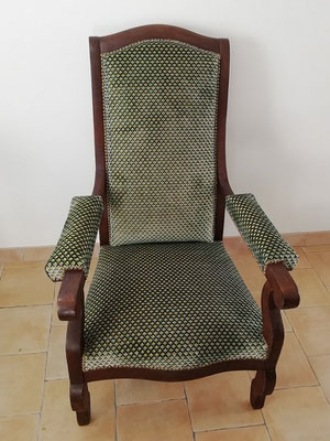 Fauteuil Voltaire après réfection