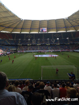 Sicht im Volksparkstadion des Hamburger SV HSV aus Block 25a